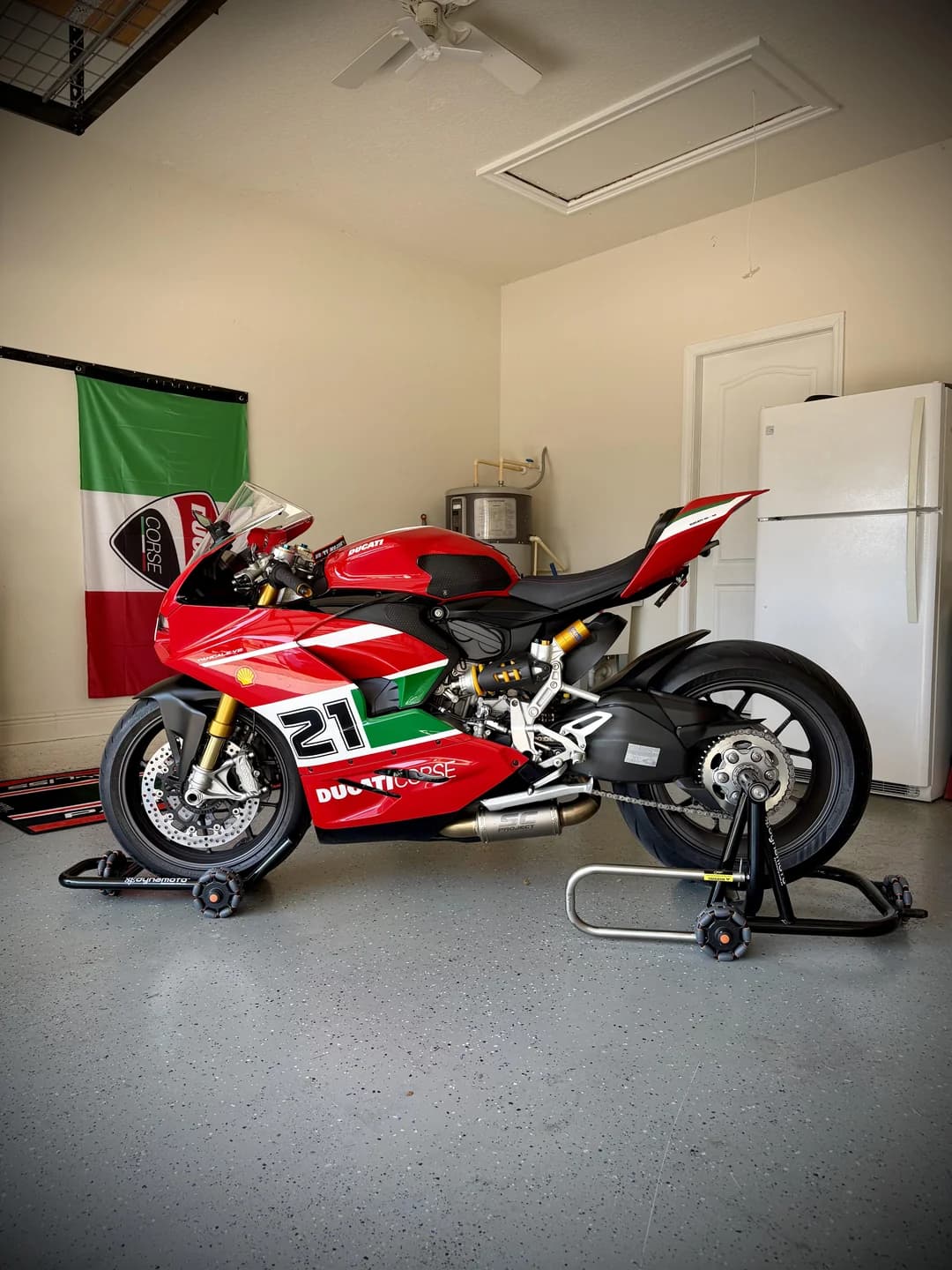 Dynamoto Motorcycle Stand: 1 Year Later — Does It Still Deliver?
