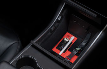 The new Jeda Tesla Tray covers all your charging needs Jeda Tray